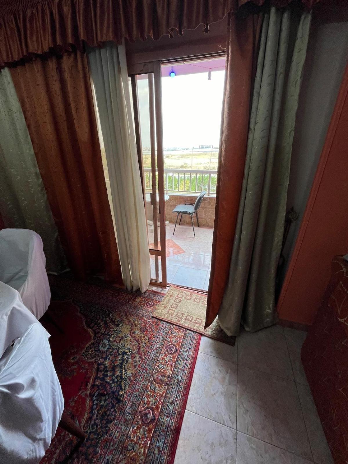 Spacious Apartment - Heliopolis 10Min From Airport Cairo Exterior foto